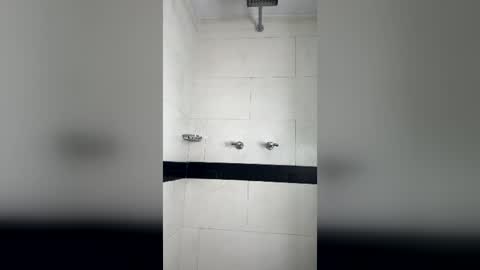 dulce_isabel_ online show from June 16, 4:13 am