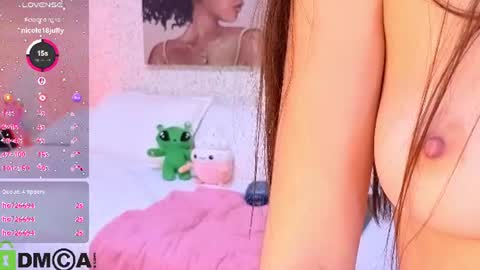dulce_isabel_ online show from July 9, 7:33 am