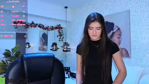 dulce_isabel_ online show from July 16, 3:55 am