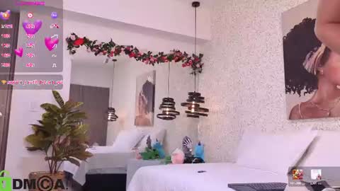 dulce_isabel_ online show from June 10, 4:11 am