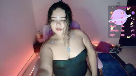 Snapshot of dulce_julieta_ chatting on October 31, 7:51 pm Dulce online show from October 31, 7:51 pm