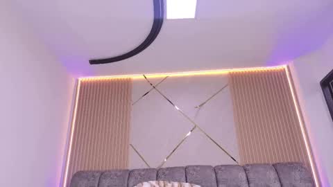 kitty  online show from June 4, 2:43 pm