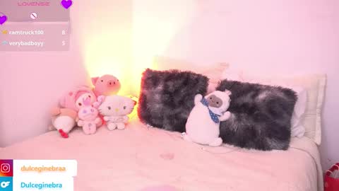 Mila Girl Angel Boy online show from December 19, 2:38 am