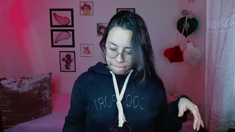 Dulce online show from April 3, 9:40 am