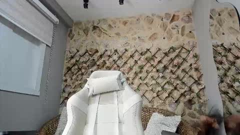 duskybeautyy online show from February 15, 2:16 pm