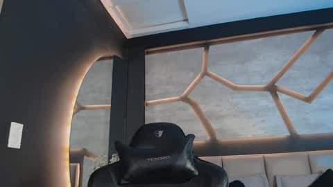 duskybeautyy online show from December 13, 7:53 pm