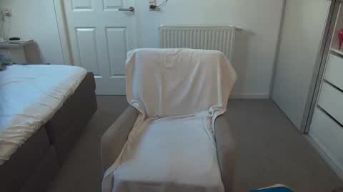 Ambertje040 online show from October 27, 8:32 am