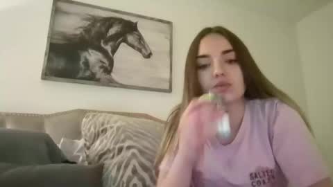 Leia online show from April 11, 2:50 am