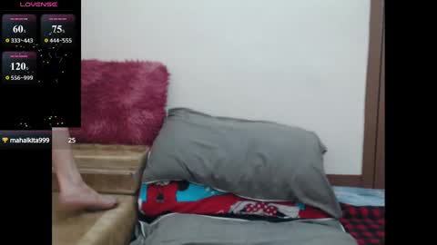Snapshot of earthlypleasures chatting on December 5, 10:34 pm shaina online show from December 5, 10:34 pm