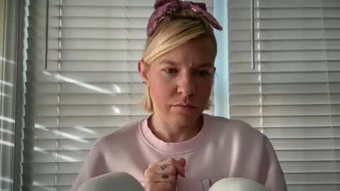 americnbarbie online show from October 31, 12:53 pm