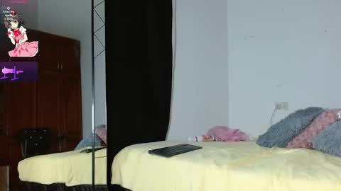 Snapshot of ebony_joness2 chatting on October 6, 3:23 am maria online show from October 6, 3:23 am