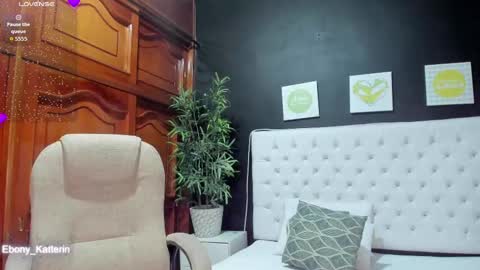 ebony_katterin online show from September 28, 11:59 am