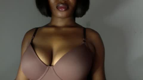 delilah online show from April 20, 6:44 pm