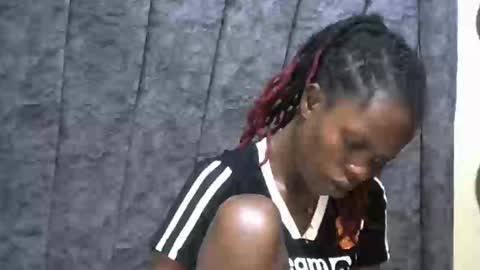 Liz online show from November 9, 7:32 pm