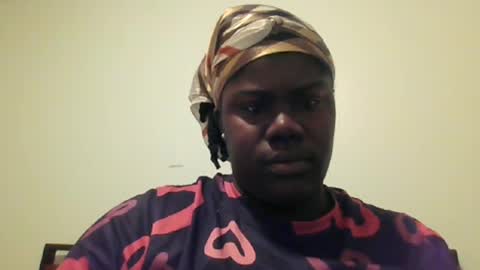 MistressNubian1 online show from December 8, 5:39 am