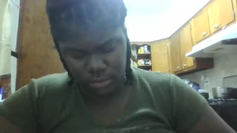 MistressNubian1 online show from December 15, 7:13 am