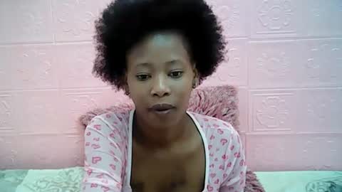 Snapshot of ebonypretty4u chatting on September 30, 7:14 am ebonypretty4u online show from September 30, 7:14 am