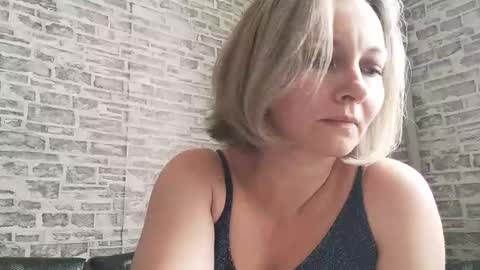 edithmanning online show from February 27, 10:15 am