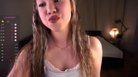 Amy online show from February 19, 6:54 pm