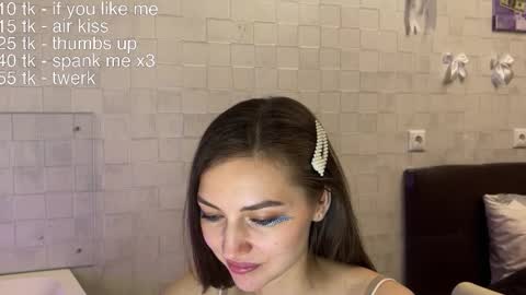 ef_fy online show from February 17, 4:39 pm