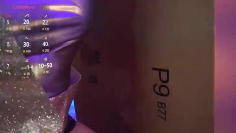 Snapshot of effystone777 chatting on October 10, 7:13 am effystone777 online show from October 10, 7:13 am