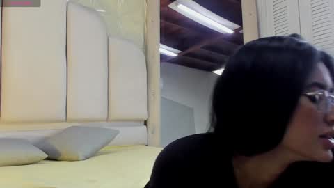 Eileen from your heart online show from December 19, 2:57 pm