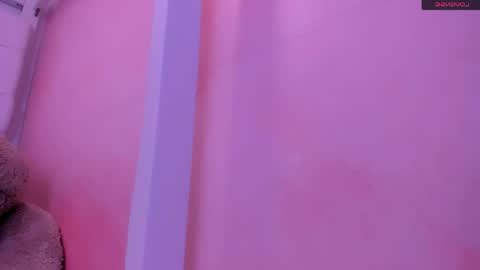 eimy online show from April 11, 1:26 pm