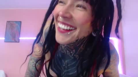 Snapshot of eimytatto_ chatting on March 7, 7:49 pm Carla online show from March 7, 7:49 pm