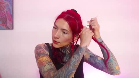 Snapshot of eimytatto_ chatting on January 29, 12:43 am Carla online show from January 29, 12:43 am