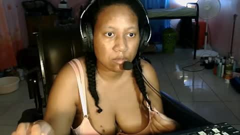 Eirondra Valeen online show from March 5, 12:28 am