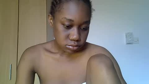 petite online show from December 9, 1:45 pm