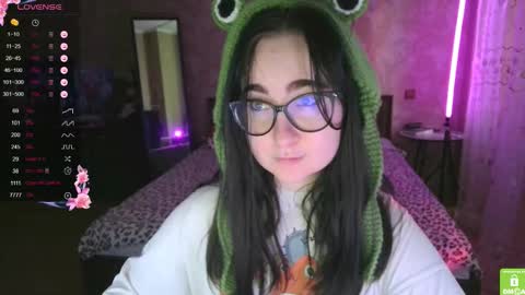 If you like it when I meow give me a thumbs up online show from November 7, 9:15 am