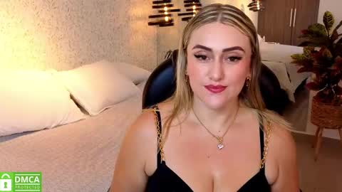 Snapshot of ela_ps chatting on September 29, 11:59 am LOREIN online show from September 29, 11:59 am