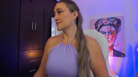 Snapshot of ela_ps chatting on December 26, 11:54 am LOREIN online show from December 26, 11:54 am