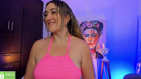 Snapshot of ela_ps chatting on January 6, 10:46 am LOREIN online show from January 6, 10:46 am
