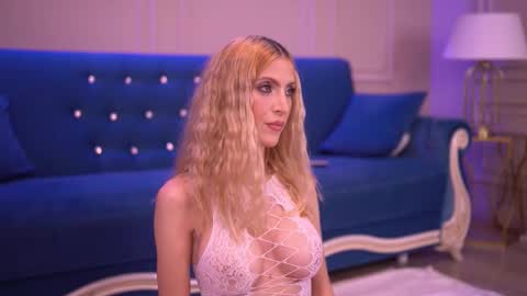 Ella online show from February 5, 5:54 am