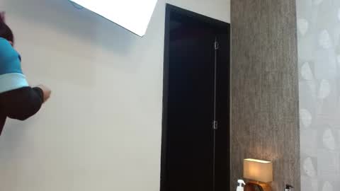 Im Ela online show from November 20, 11:22 am