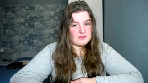 Snapshot of elanis_blair chatting on December 22, 10:17 am Elanis online show from December 22, 10:17 am