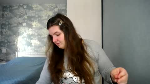 Snapshot of elanis_blair chatting on January 17, 11:27 am Elanis online show from January 17, 11:27 am