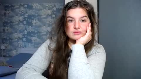 Elanis online show from February 19, 1:32 pm