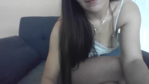 elara7120 online show from June 20, 9:46 am
