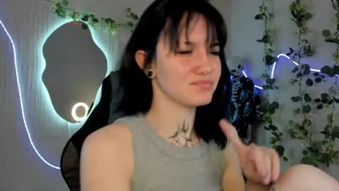 elastikiss online show from May 18, 5:35 am