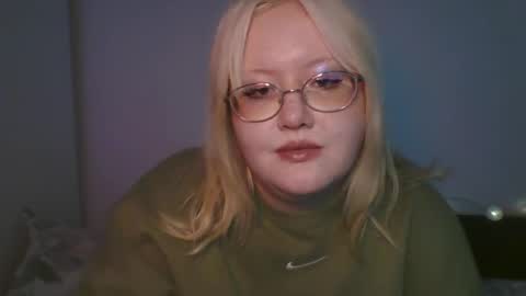 elayne_sweet online show from April 2, 1:41 pm