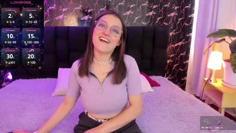 Snapshot of elecktra_sweet chatting on March 8, 7:40 pm Elecktra online show from March 8, 7:40 pm