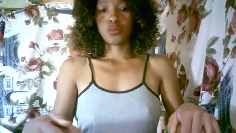 elenah013 online show from February 13, 8:05 am