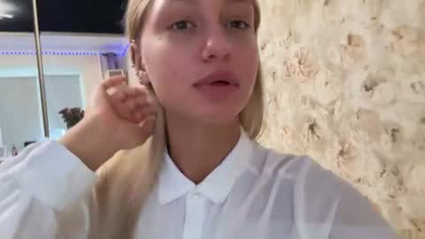 Kate online show from July 28, 2:13 pm