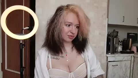 elianafox_ online show from July 20, 10:29 am