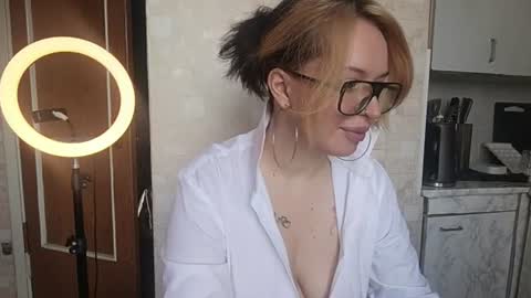 elianafox_ online show from July 16, 10:53 am
