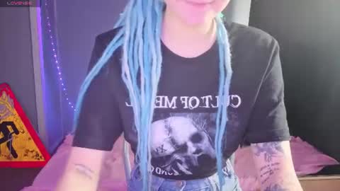 elieiza_xo online show from July 17, 9:13 am