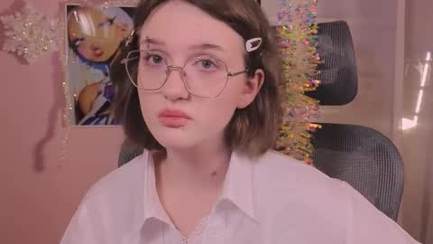 Ellie online show from December 19, 6:27 am